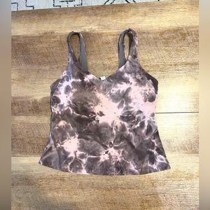Lululemon crop top
